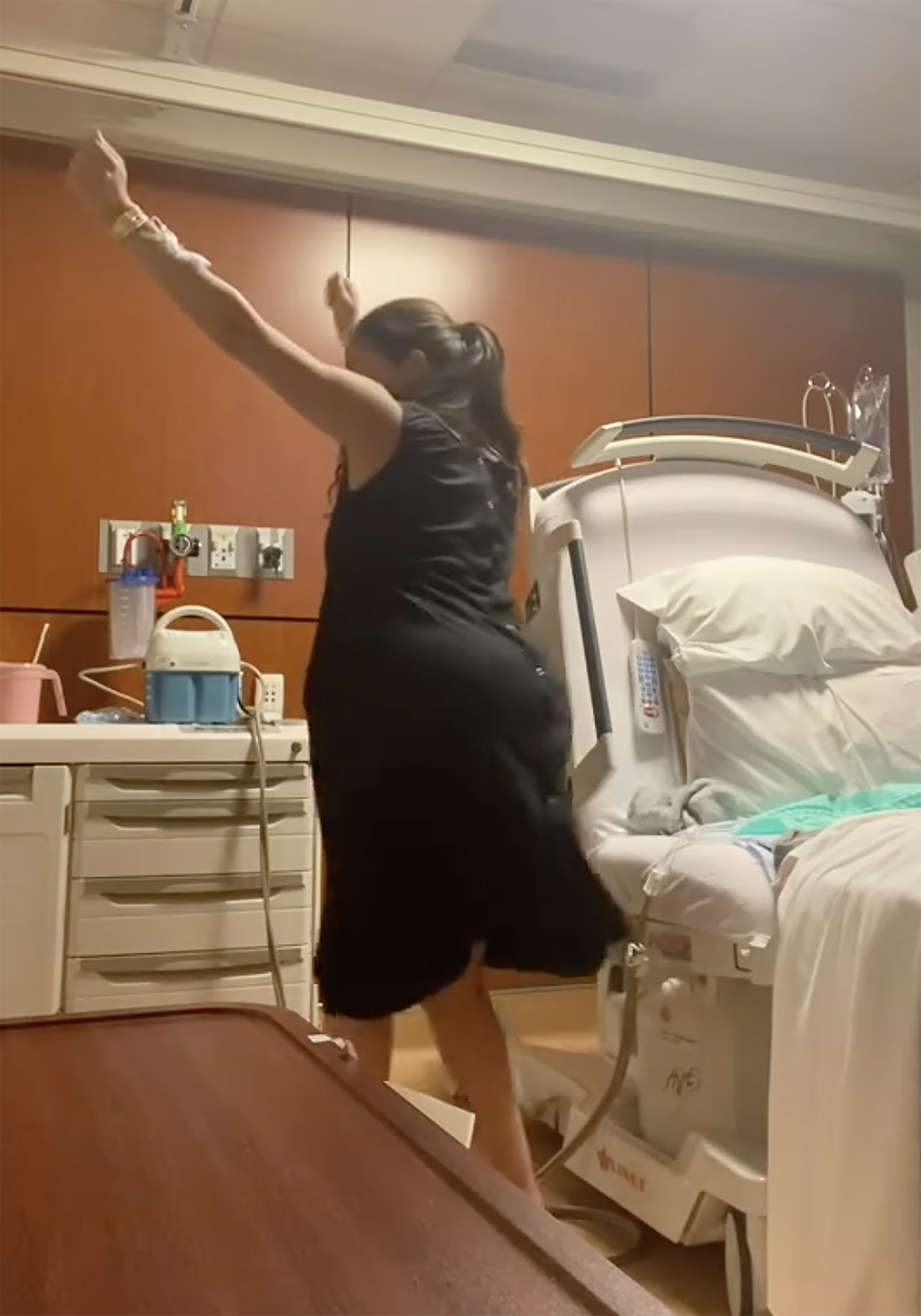 Meghan Markle and Prince Harry dancing in the delivery room