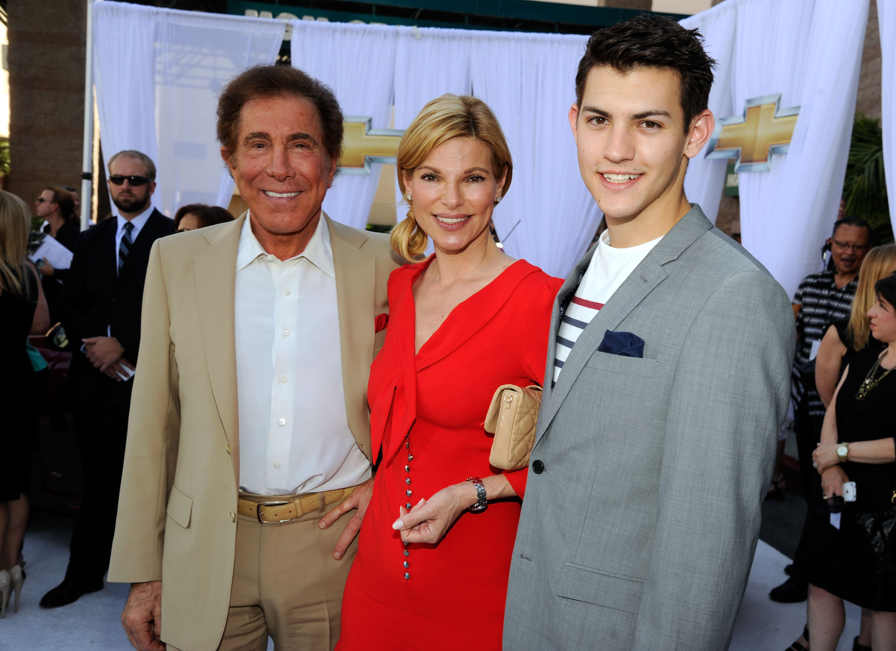 Steve Wynn, Andrea Wynn and Nick Hissom 