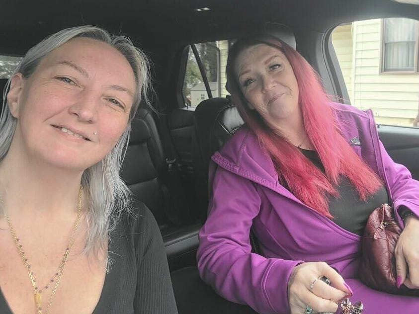 Eileen Perry (right) and her friend (left).