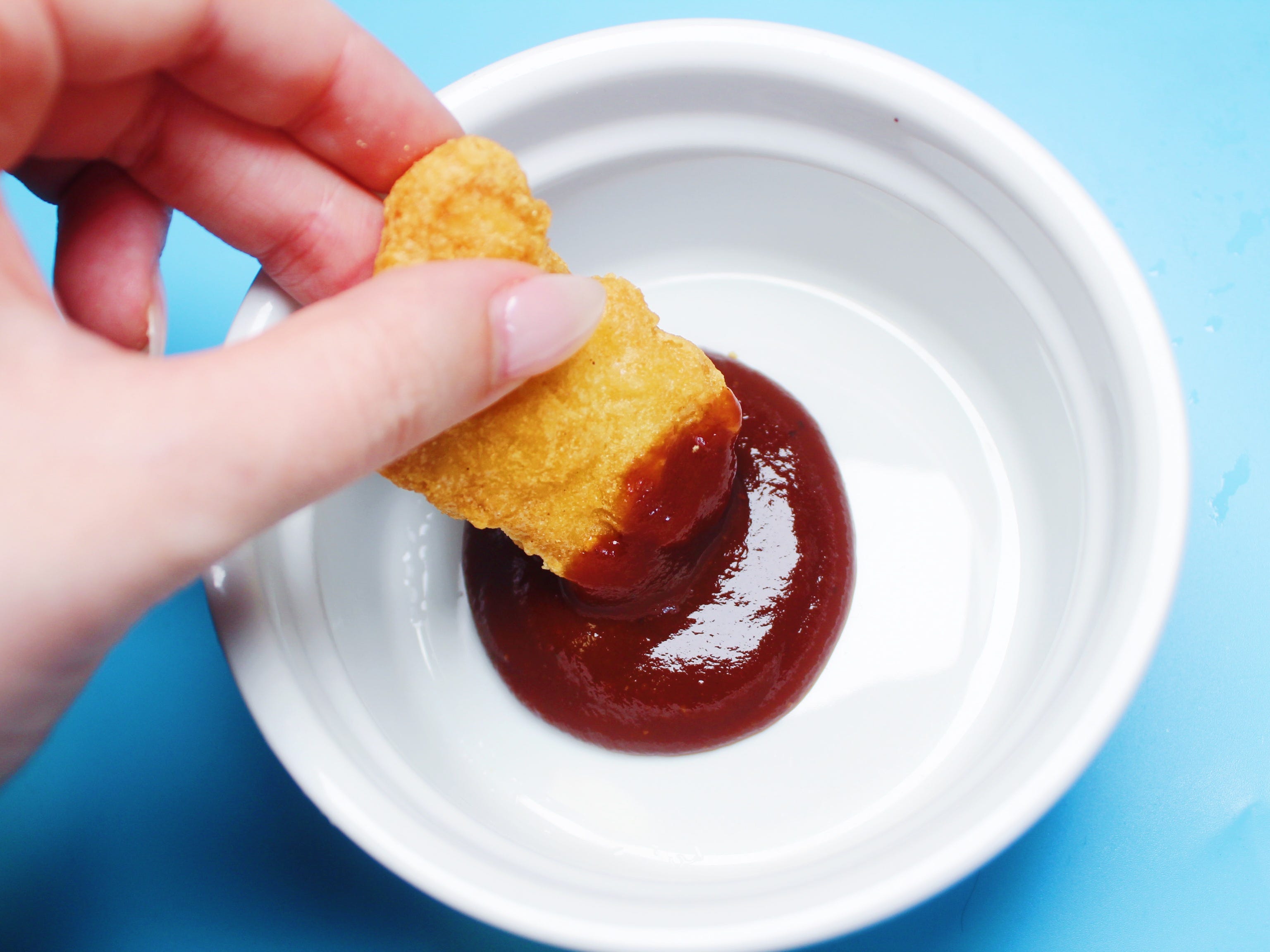 rays sugar free barbecue sauce and chicken nugget