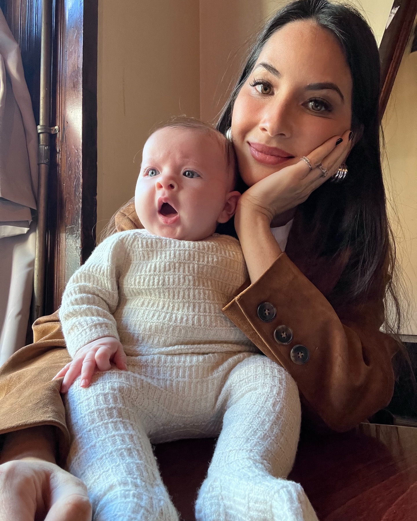 Olivia Munn with her daughter.