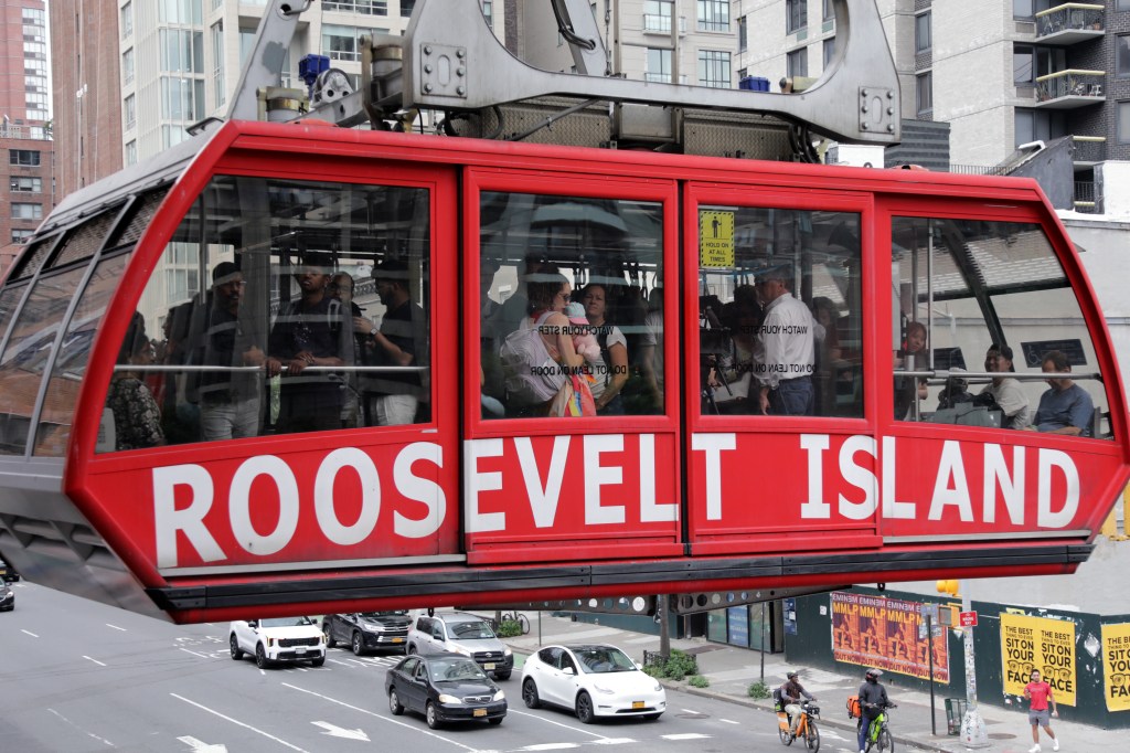 Roosevelt Island Tramway car with passengers.