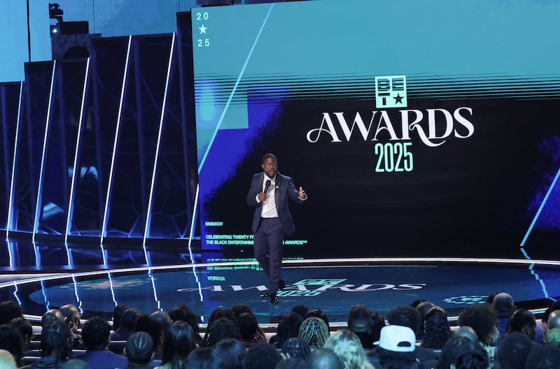 Kevin Hart has made Diddy and Kanye West jokes at the BET Awards.