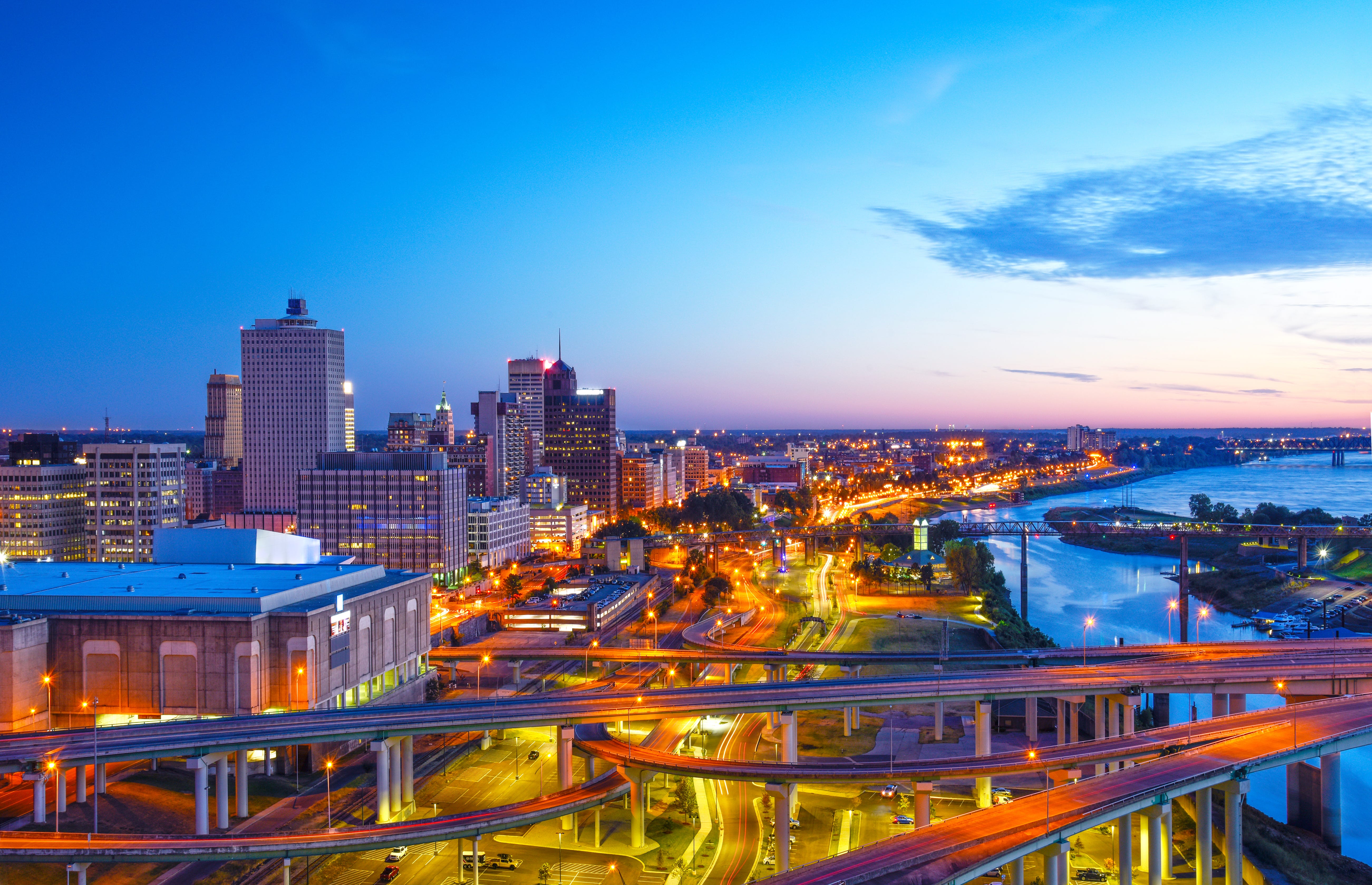 Highways converge in downtown Memphis, Tennessee, as they approach the Mississippi River.