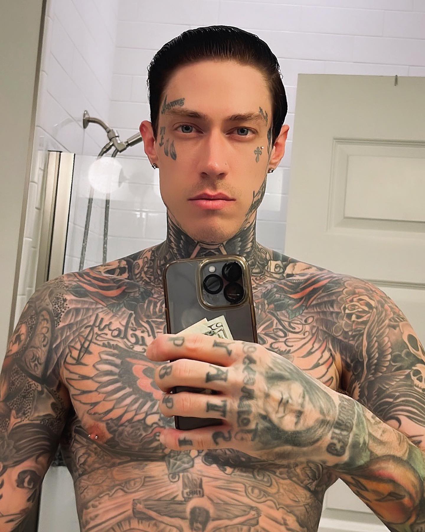 Trace Cyrus in a shirtless selfie. 