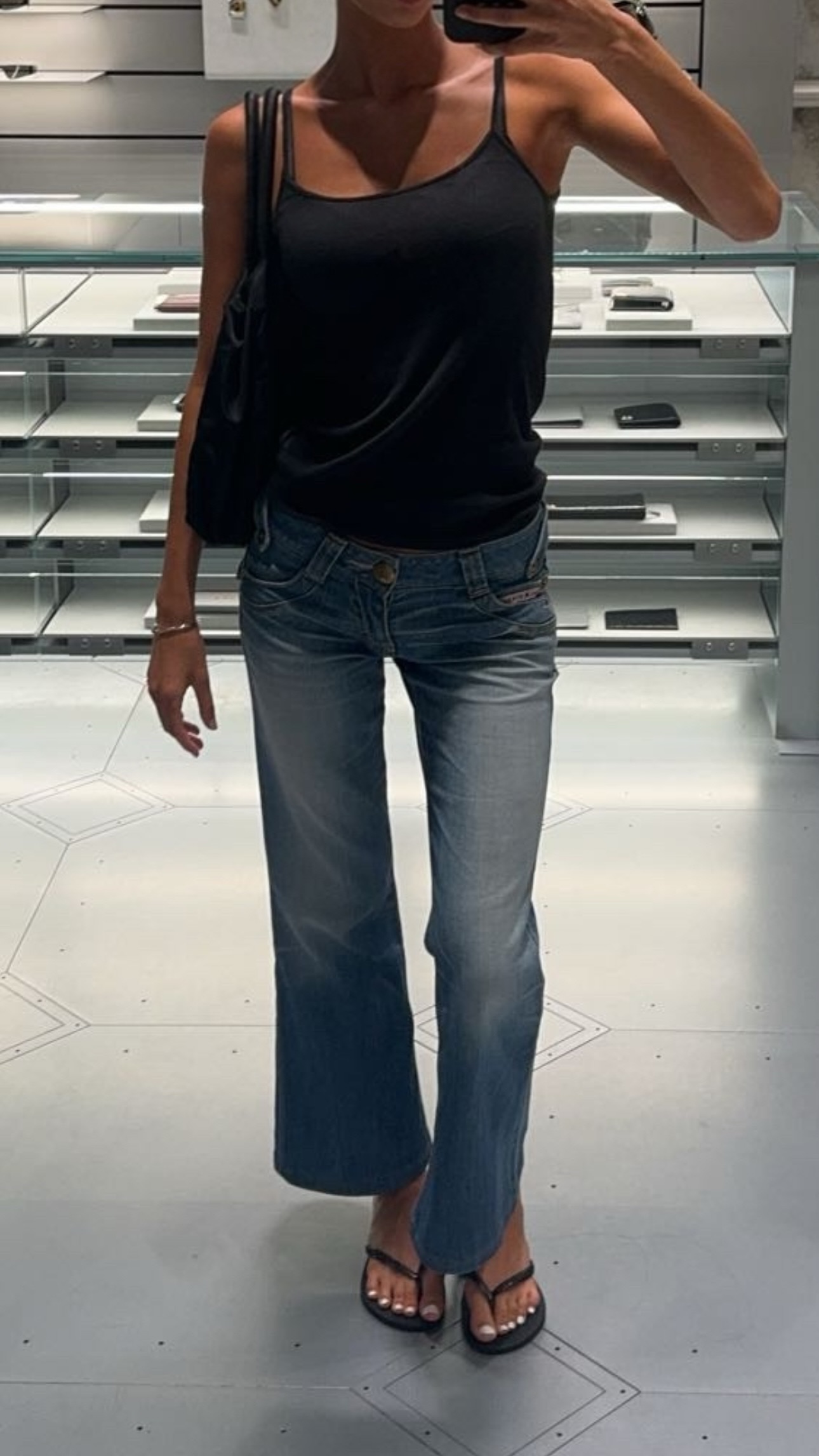 Angelina Censori poses in a mirror selfie in Japan.