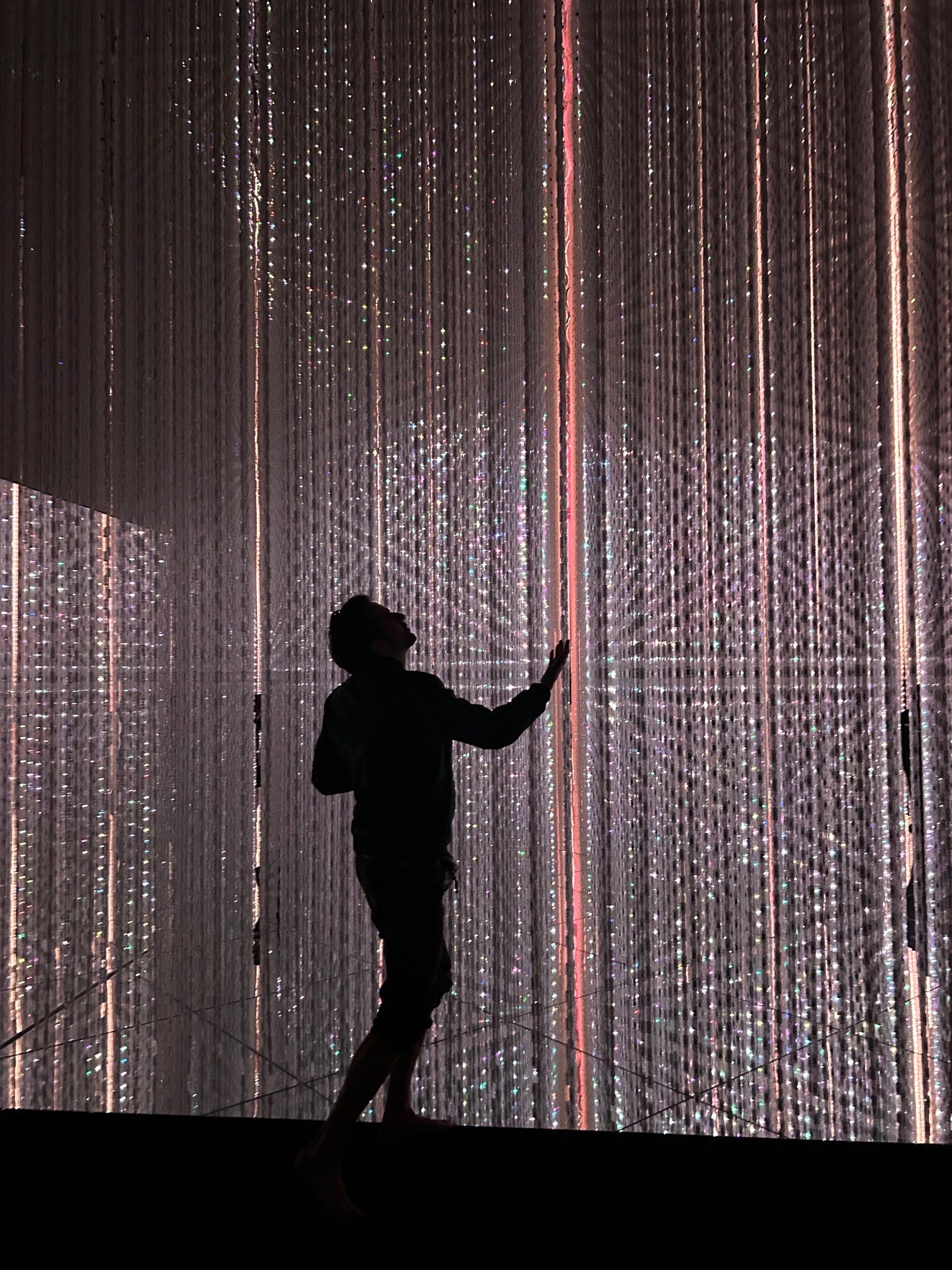 A room full of sparkles at TeamLab