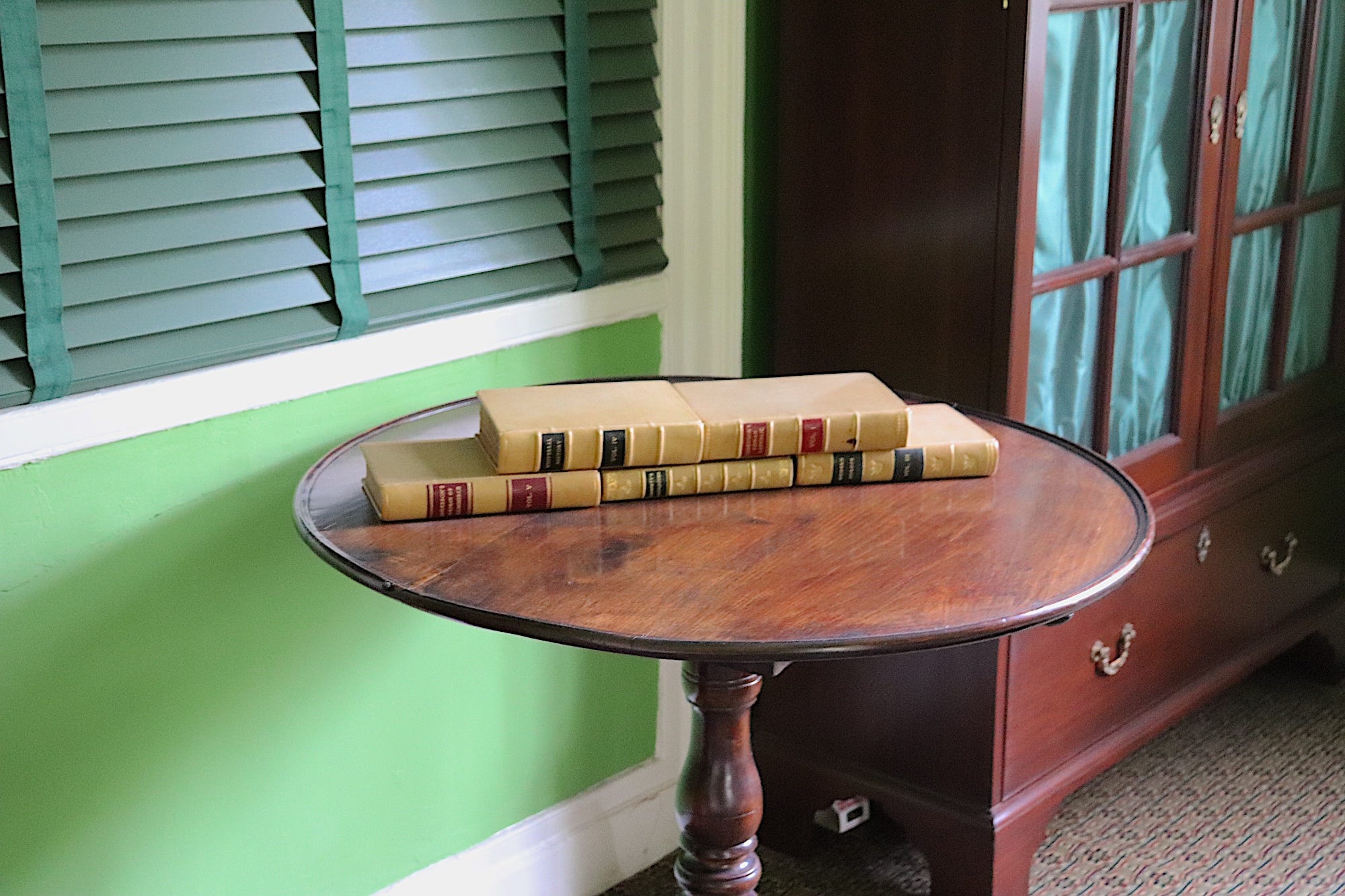 Books that belonged to Alexander Hamilton.