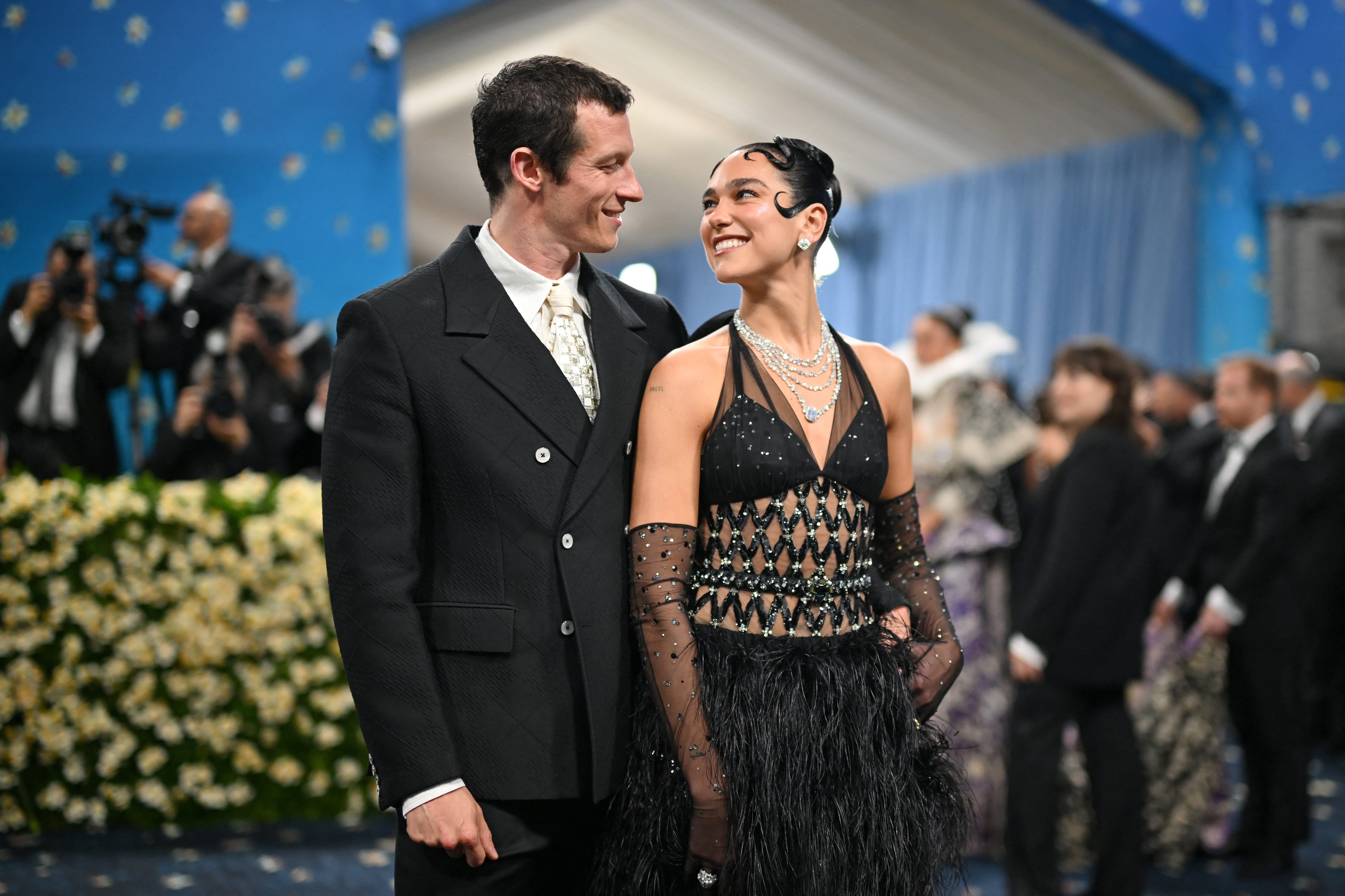 Callum Turner and Dua Lipa at the 2025 Met Gala.