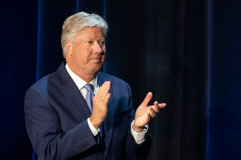 Pastor Robert Morris speaking.