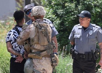 US Marines temporarily detain a civilian — an Army veteran — for the first time in LA