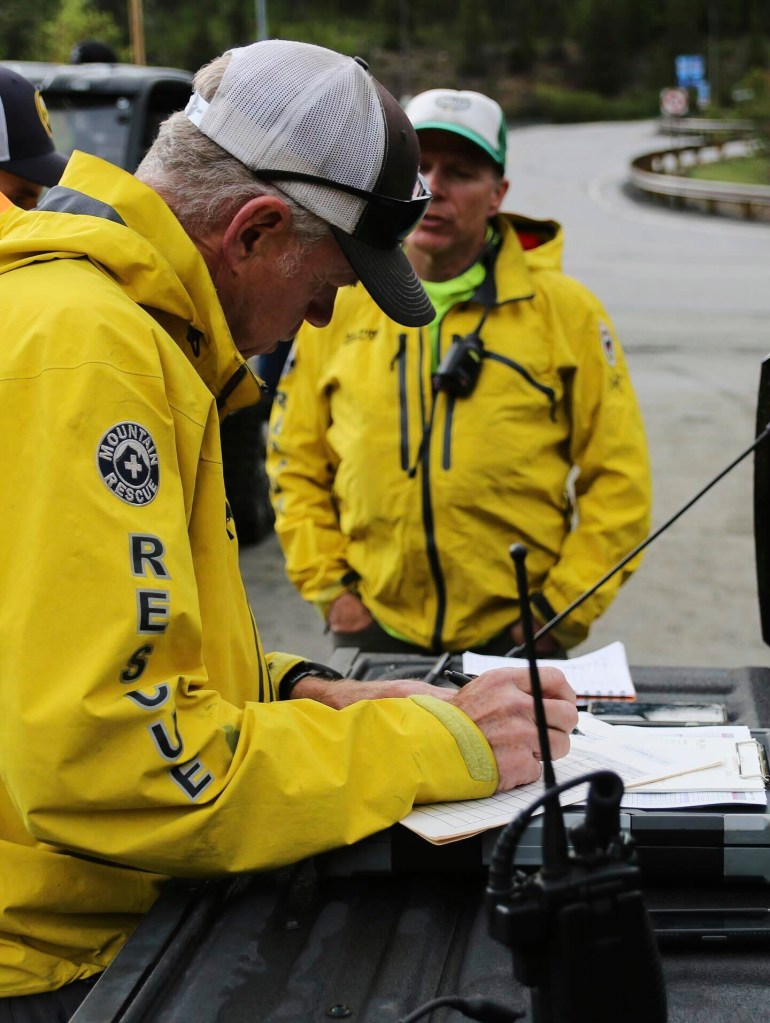 About 30 rescuers ascended the mountain to help the wounded men. 