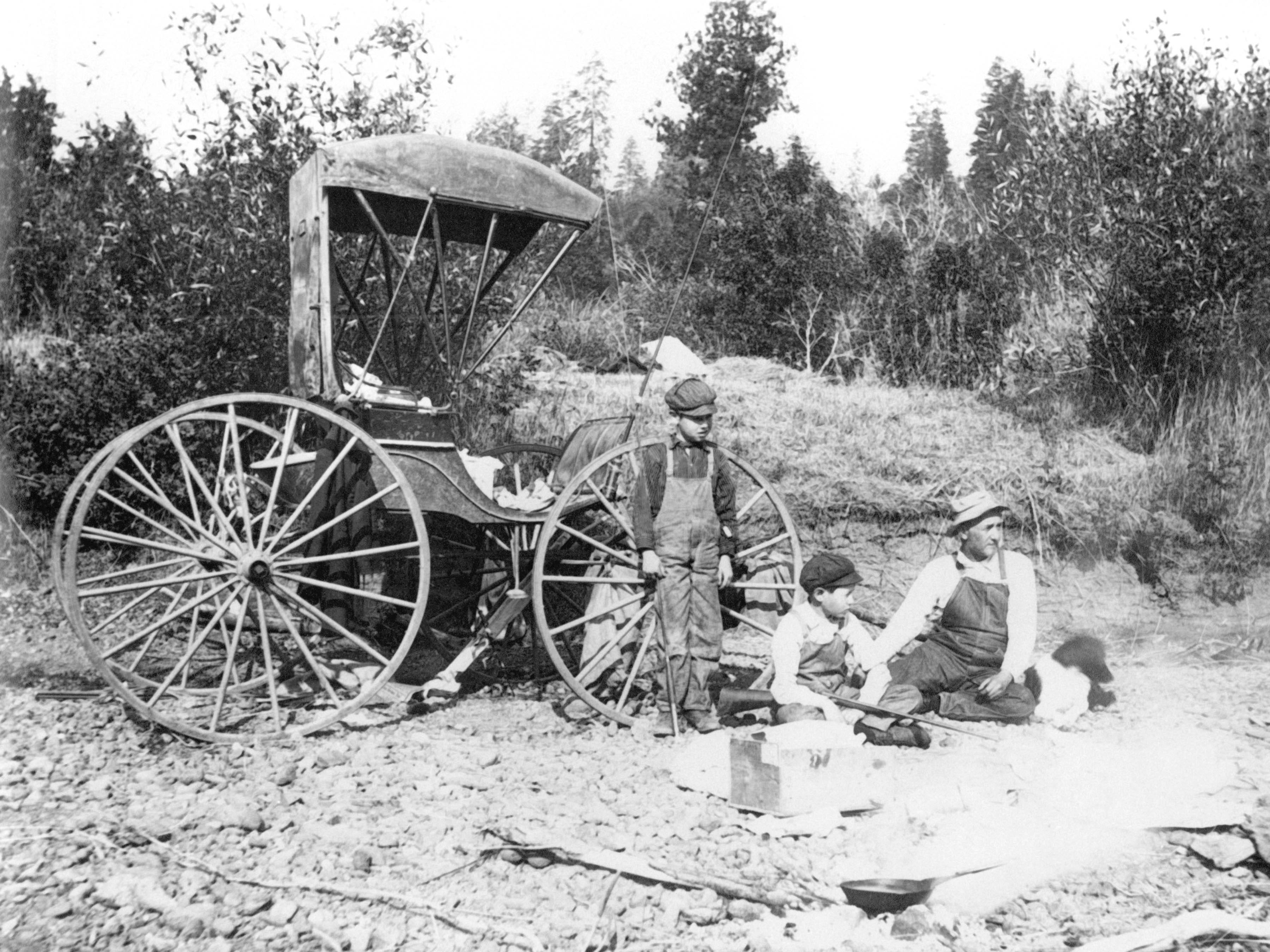 dad hunting with sons, 1860s