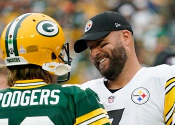 Ben Roethlisberger suggests Aaron Rodgers’ first year with Steelers ‘might be his last go’