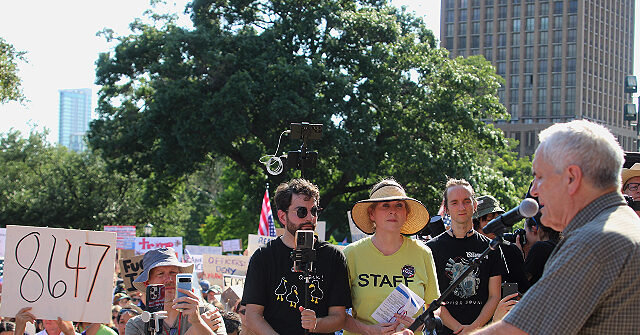 Democrat Congressman Speaks at Texas Capitol During ‘No Kings’ Rally, Protester Waives 8647 Sign in His Face