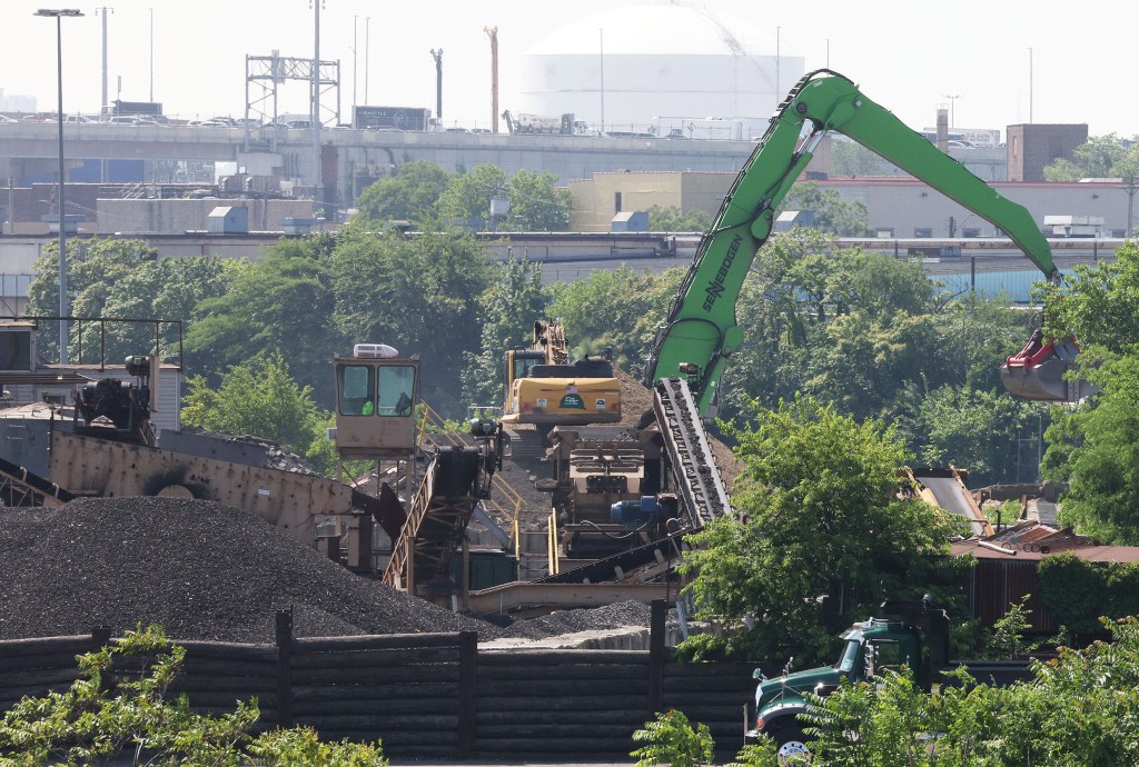 Green Asphalt recycling plant in Queens.