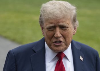 ICE Faces Cash Crisis as Trump Orders New Crackdown in Dem-Led Cities