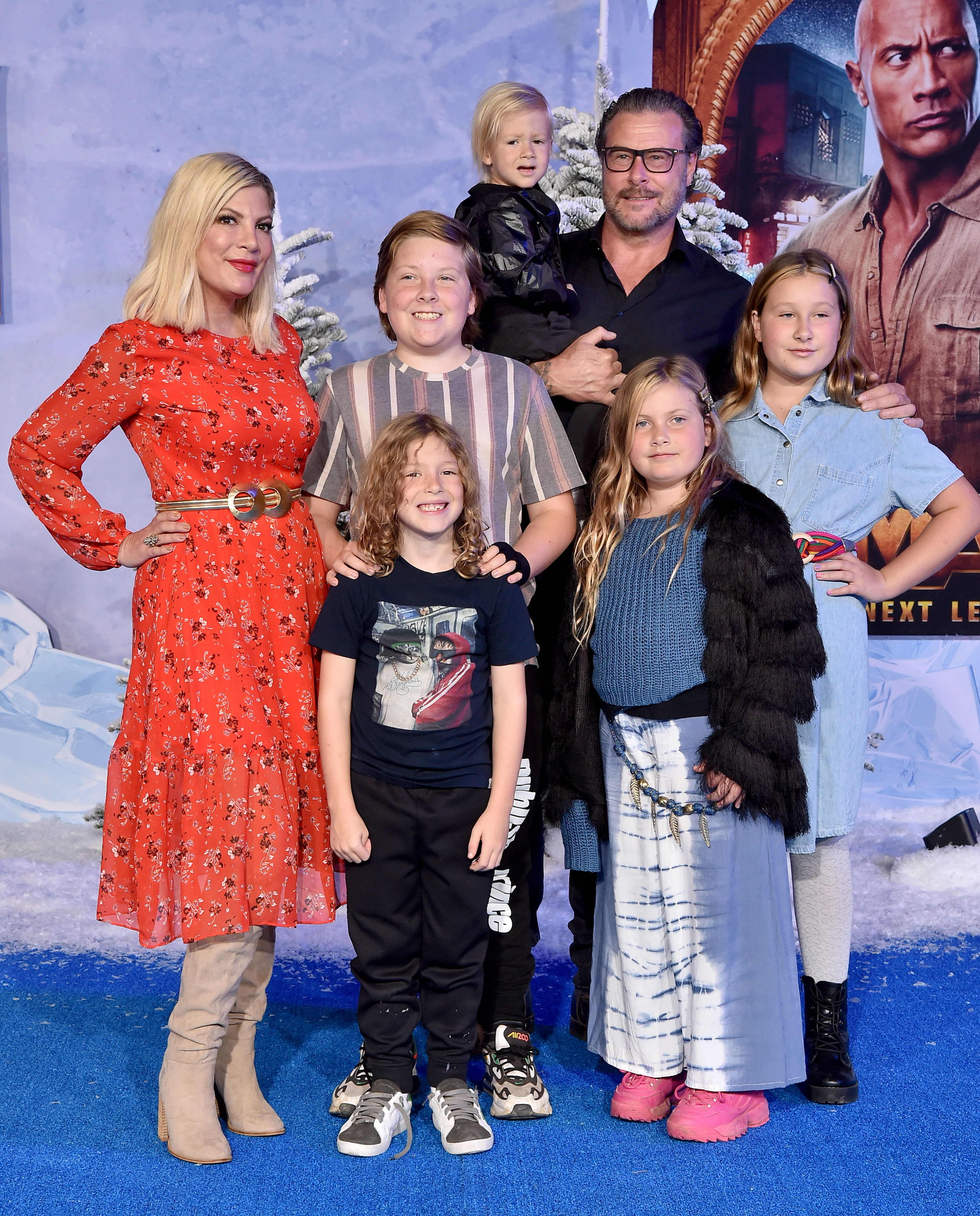 Tori Spelling, Dean McDermott and their kids in LA in December 2019