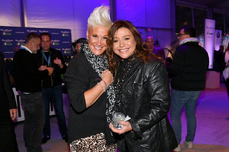 Anne Burrell (left) and Rachael Ray (right)