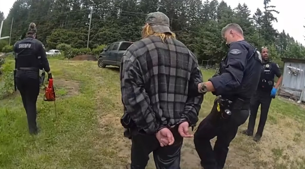 Arrest of a chainsaw-wielding suspect by Washington deputies.