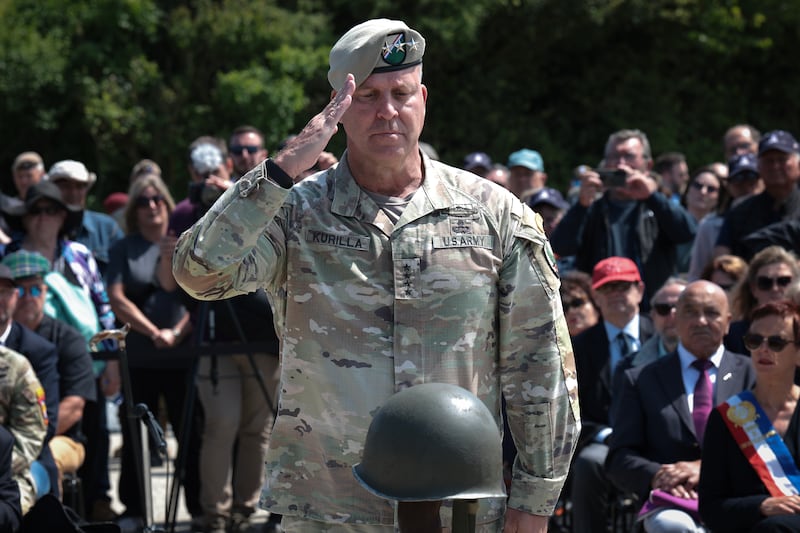 Army Gen. Erik Kurilla, Commander of CENTCOM, salutes after placing a wreath during a ceremony honoring U.S. Army Rangers.