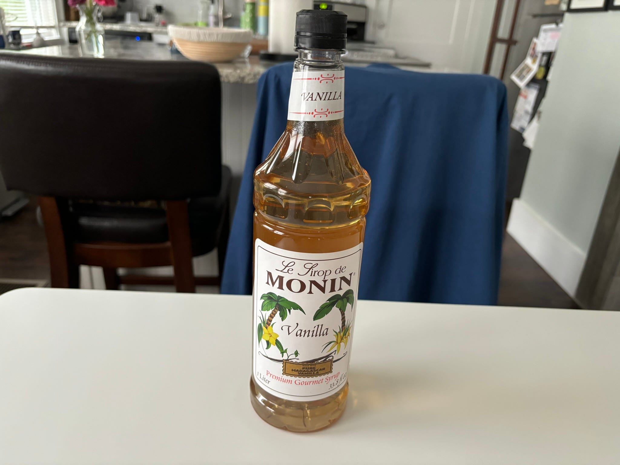 Monin Vanilla coffee syrup bottle