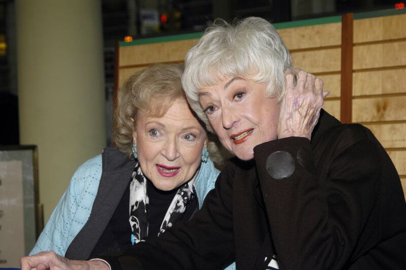 Betty White and Bea Arthur playing nice for the cameras in 2005.