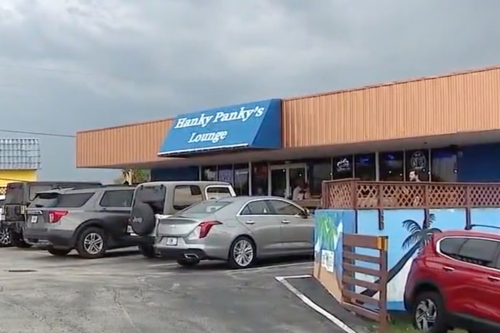 Hanky Panky's Lounge where Gardner went drinking, leaving his son outside in his truck.