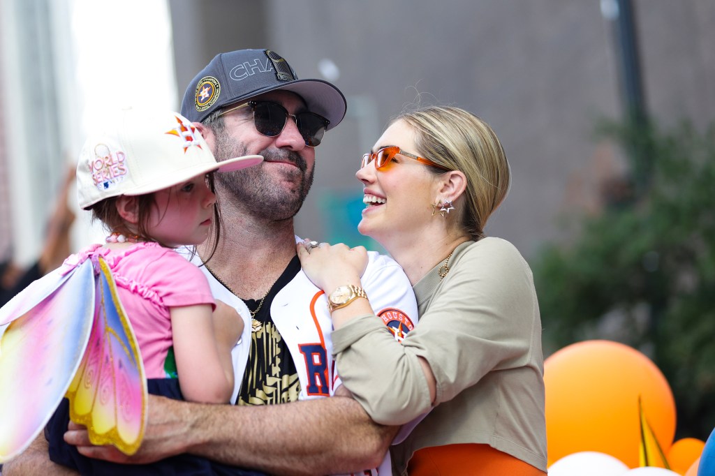 Kate Upton, Justin Verlander and daughter in November 2022