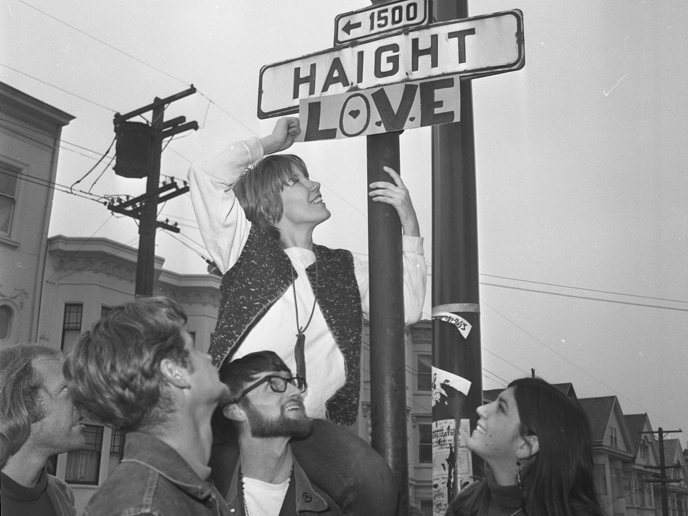 hippies in san francisco during the summer of love 1967