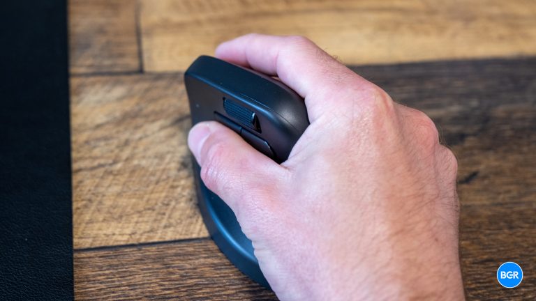 Using the Keychron M5 mouse