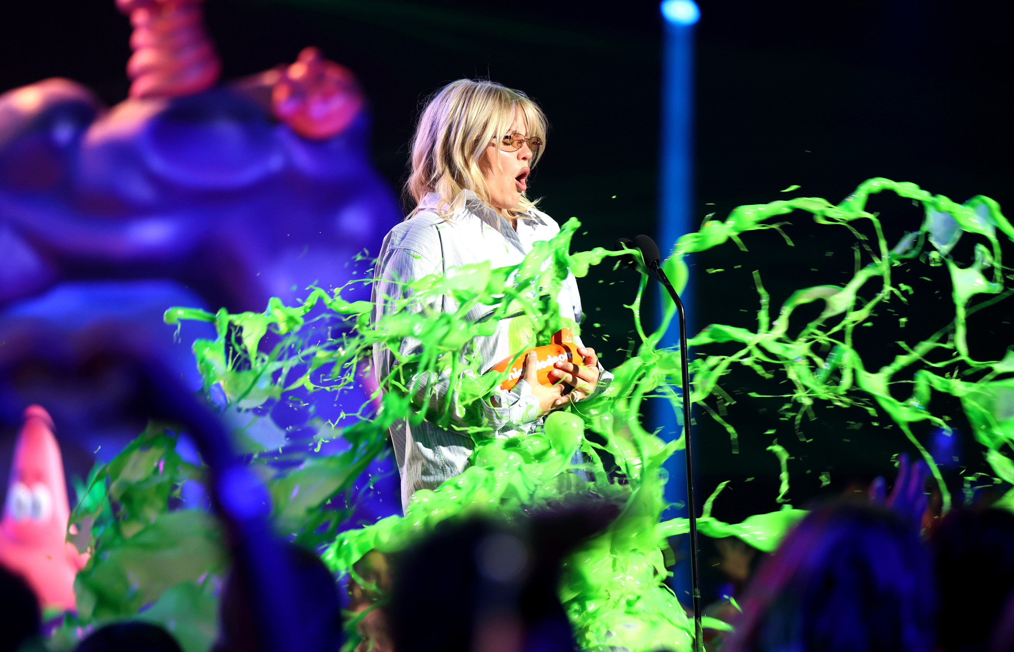 Renée Rapp getting slimed at the Kids' Choice Awards