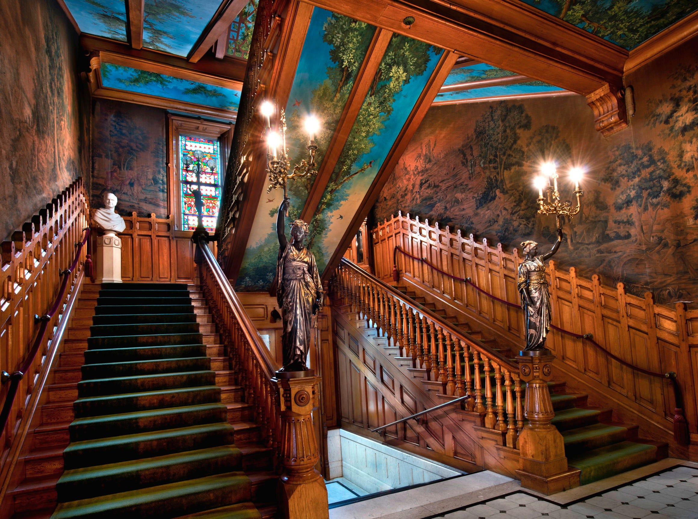 The Stair Hall at Chateau-sur-Mer.