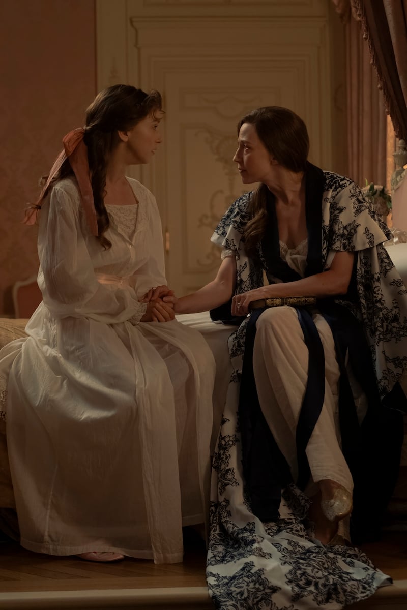 Taissa Farmiga and Carrie Coon
