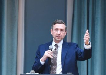 DNC Chair Ken Martin Given ‘Mop and Bucket’ to Clean Up Failing Democrat Party