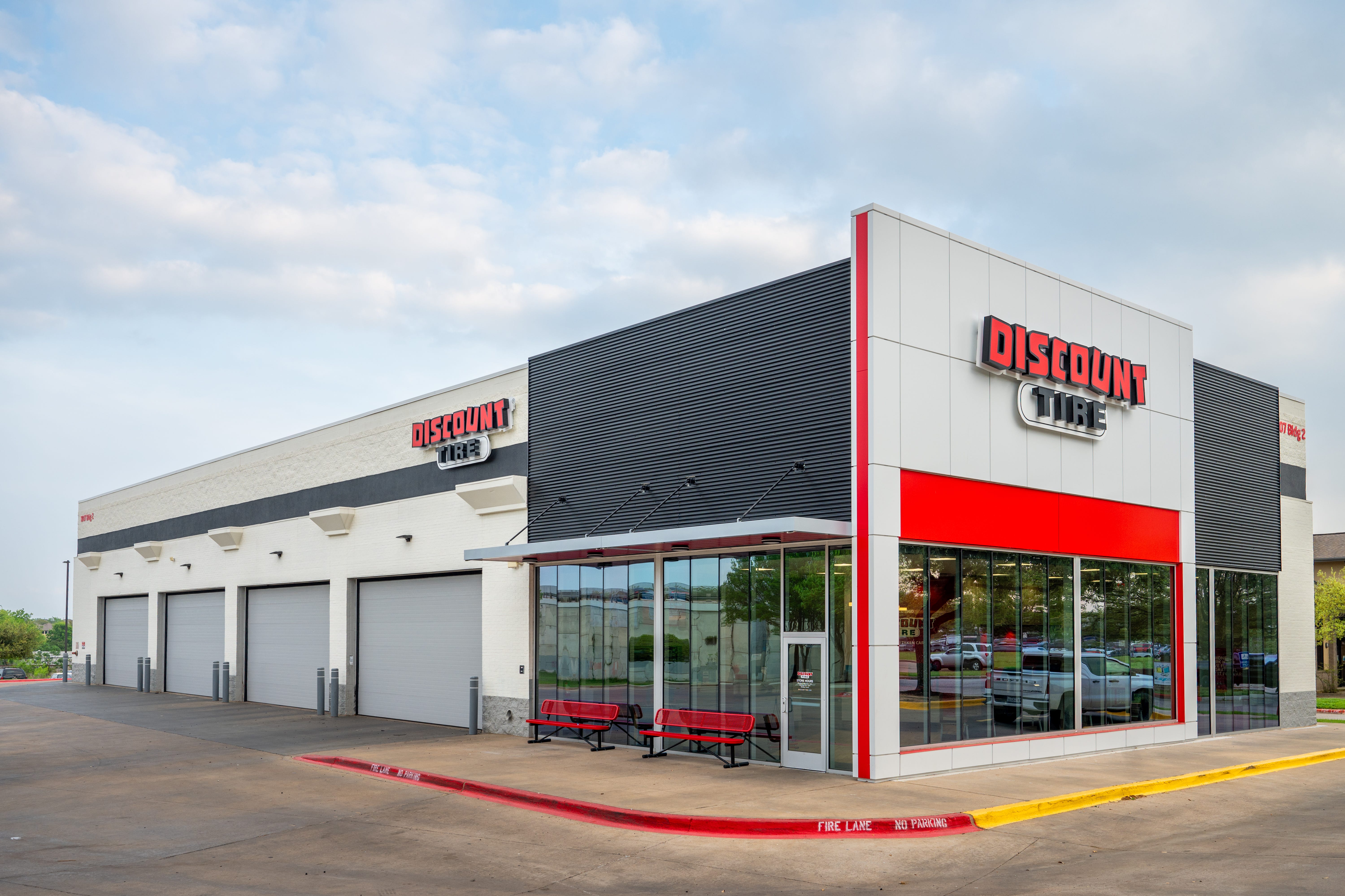 The exterior of a Discount Tire location in Austin, Texas.