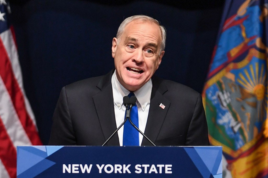 Thomas DiNapoli speaking at the New York State Democratic Convention.