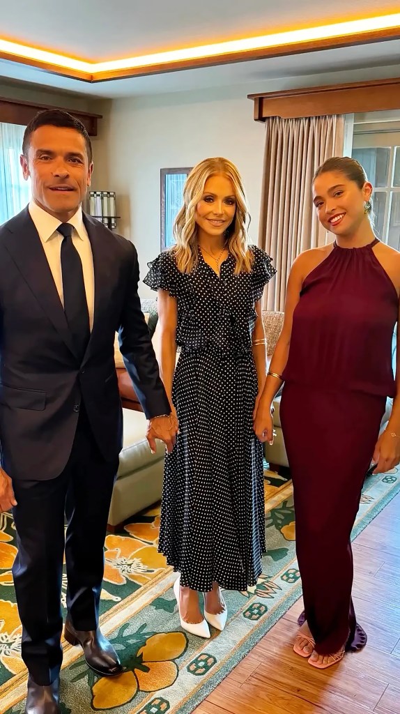 Mark Consuelos, Kelly Ripa and Lola Consuelos on the red carpet at the 2024 Disney Legends Awards.