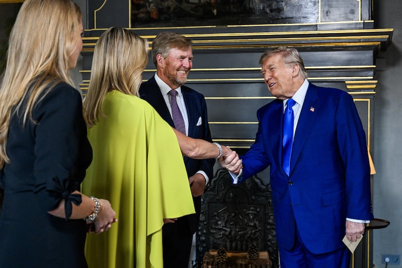 Donald Trump meets Queen Máxima and King Willem-Alexander.