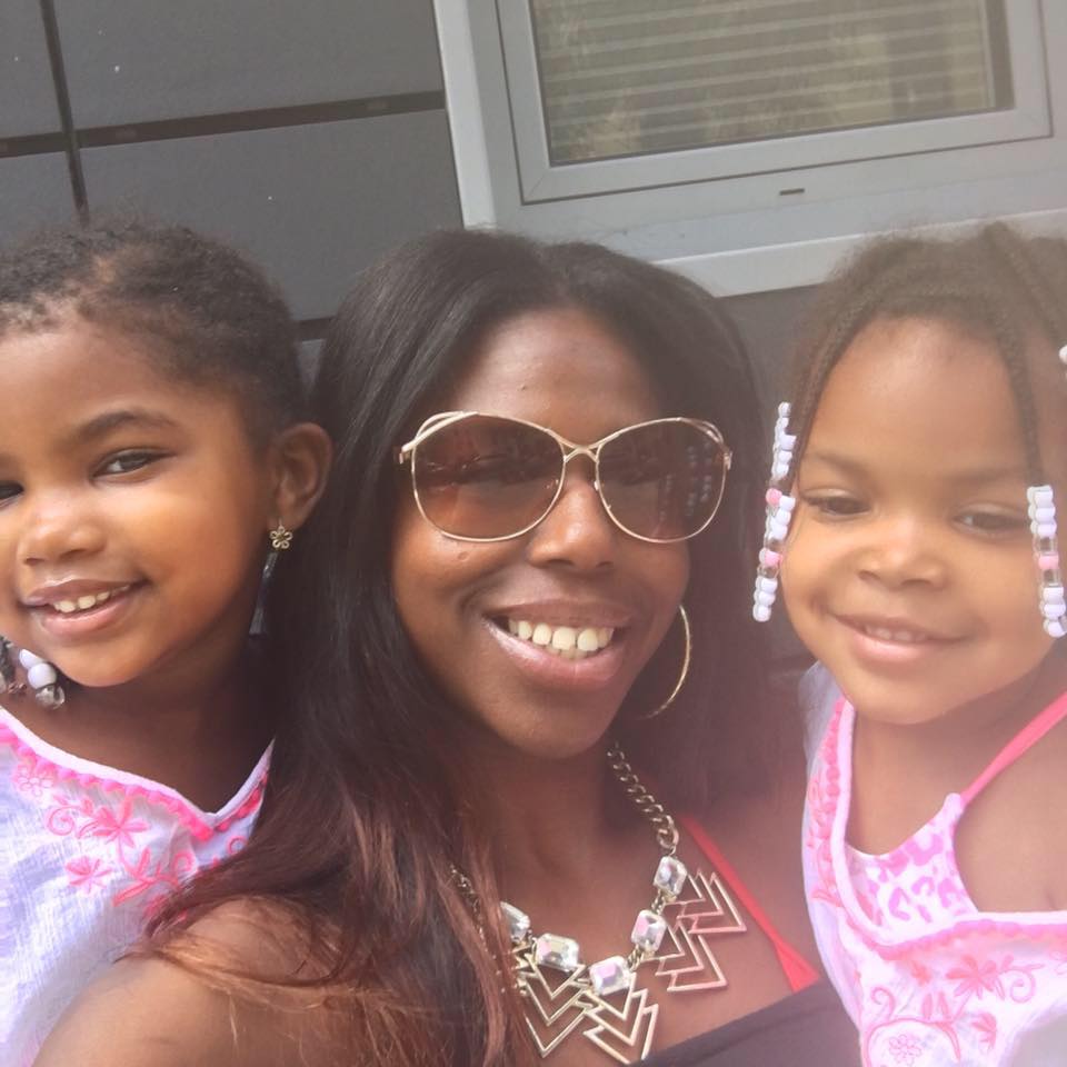 photo of victim and her daughters