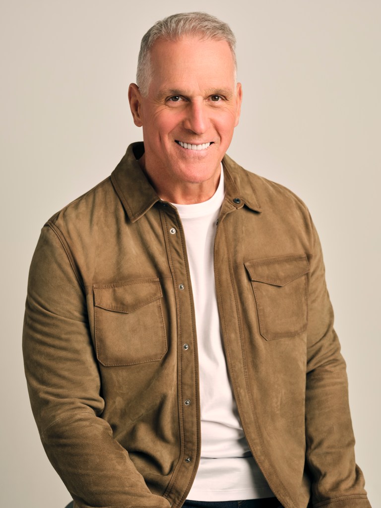  Mel Owens poses for a photo.