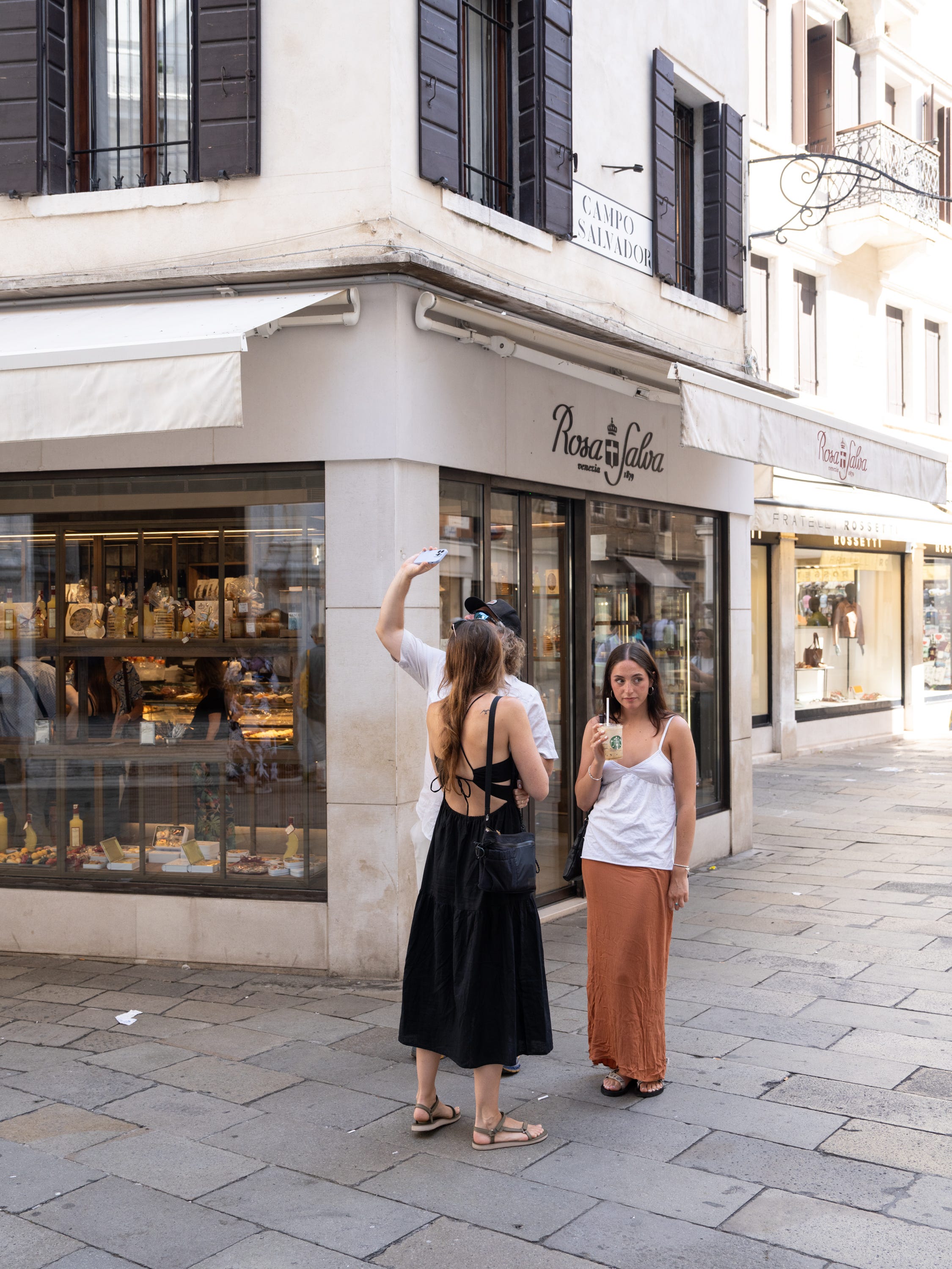 Tourists outside Rosa Salva.