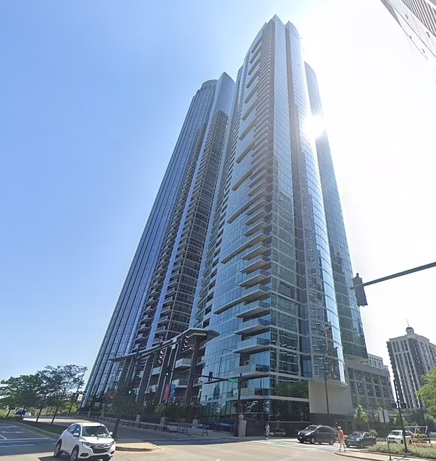 South Loop condo building where Caitlin Tracey was found dead.