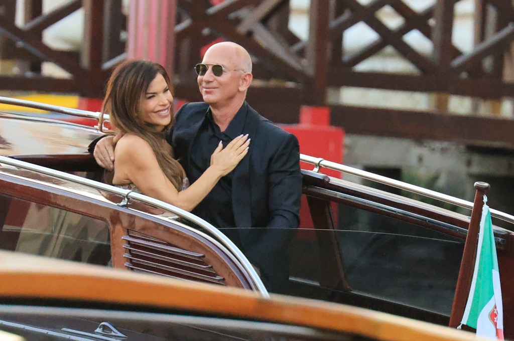 Jeff Bezos and Lauren Sanchez