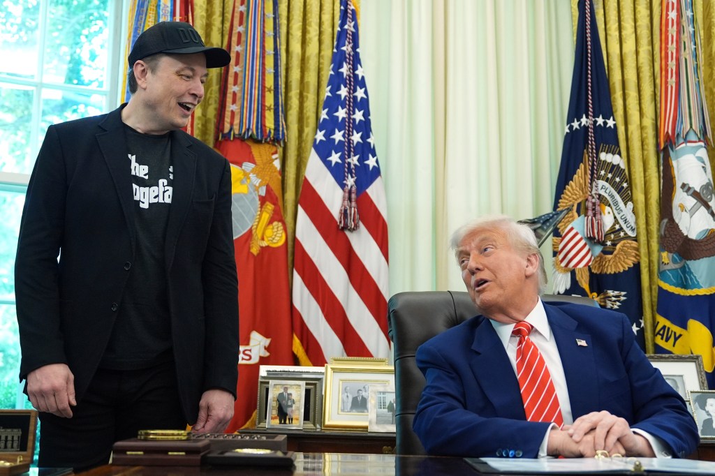 Donald Trump and Elon Musk in the Oval Office.