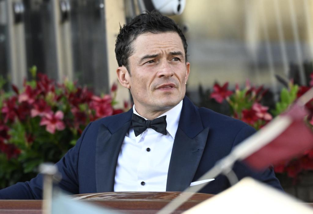 Orlando Bloom attending Jeff Bezos and Lauren Sánchez's wedding.