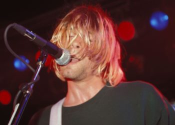 4 Songs That Marked the Unofficial Death of Grunge