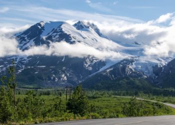 I’ve lived in Alaska for over 35 years. Here are 6 mistakes I always see tourists make when visiting the state.