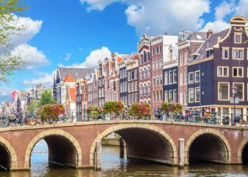 I’m an American who spent 6 months living in Europe. Here are 5 lifestyle changes I’ll be taking back with me to the US.