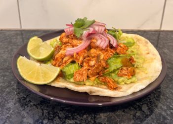 I’m a mom of 4 who loves shopping at Costco. Here are my favorite ways to use the $5 rotisserie chicken.